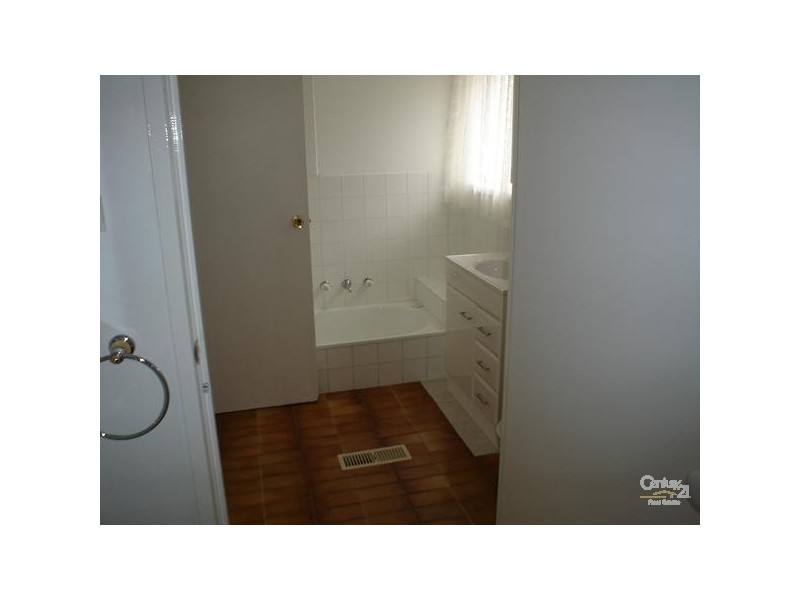 9 Marcus Road, Dingley Village VIC 3172