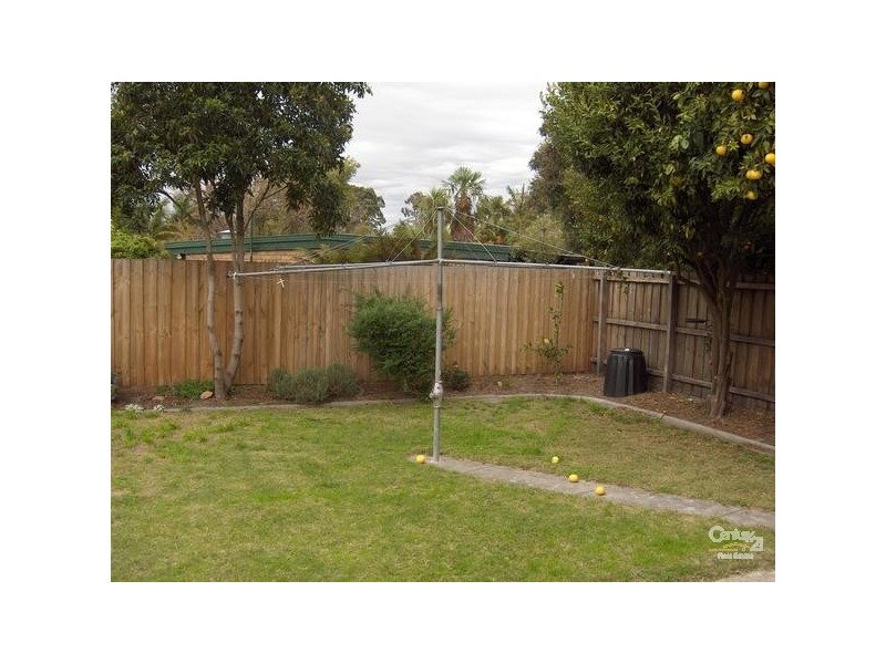 9 Marcus Road, Dingley Village VIC 3172