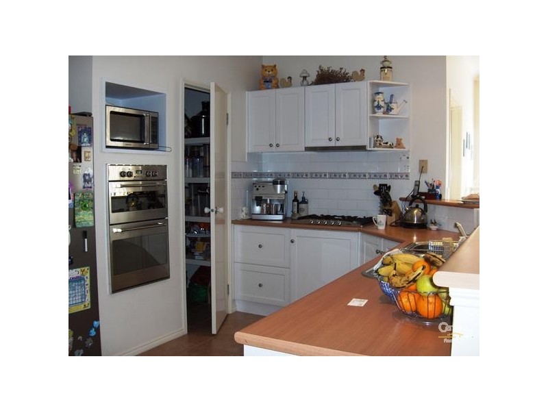 8 The Sands, Aspendale Gardens VIC 3195