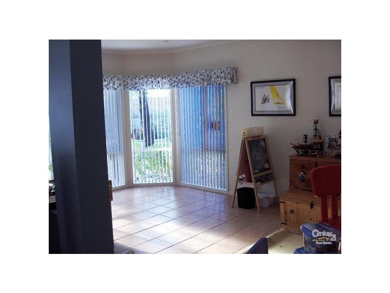 8 The Sands, Aspendale Gardens VIC 3195