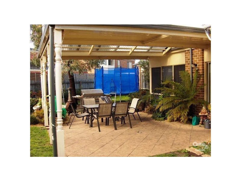 8 The Sands, Aspendale Gardens VIC 3195