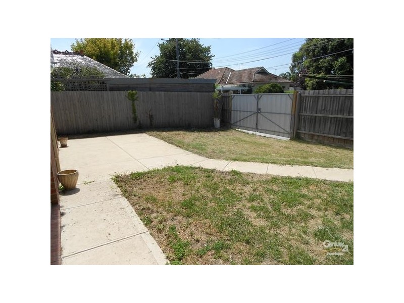 10 Hopetoun Street, Elsternwick VIC 3185