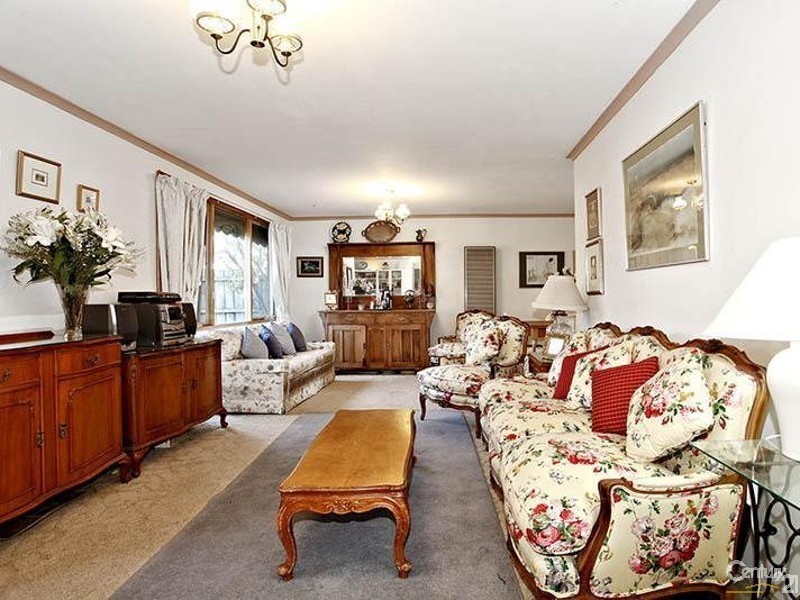 21 Bayville Drive, Dingley Village VIC 3172