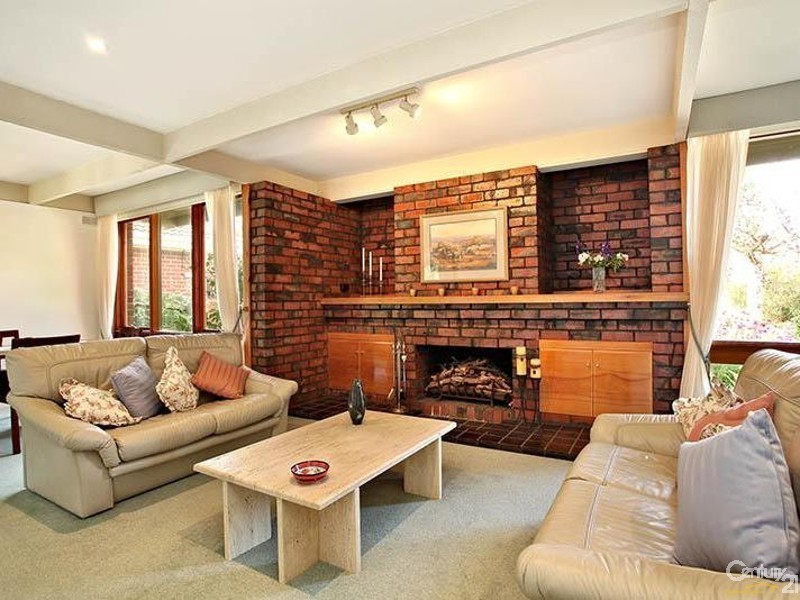 9 Timms Crescent, Dingley Village VIC 3172