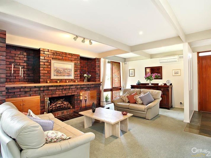 9 Timms Crescent, Dingley Village VIC 3172