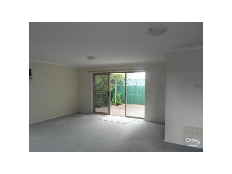 2/10 Reid Street, Parkdale VIC 3195