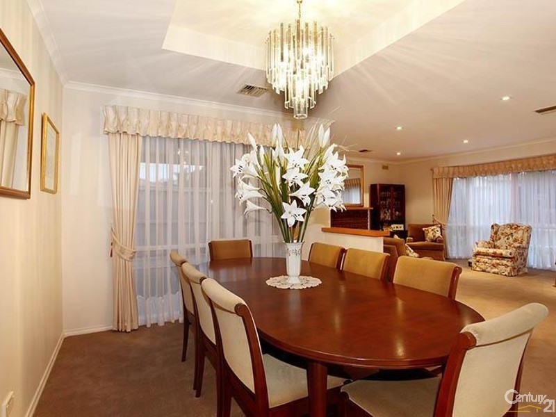 50 Kingston Drive, Dingley Village VIC 3172