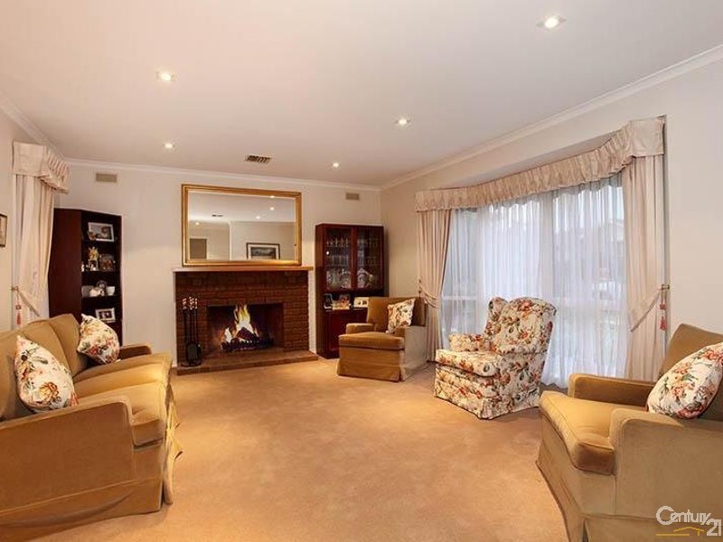 50 Kingston Drive, Dingley Village VIC 3172