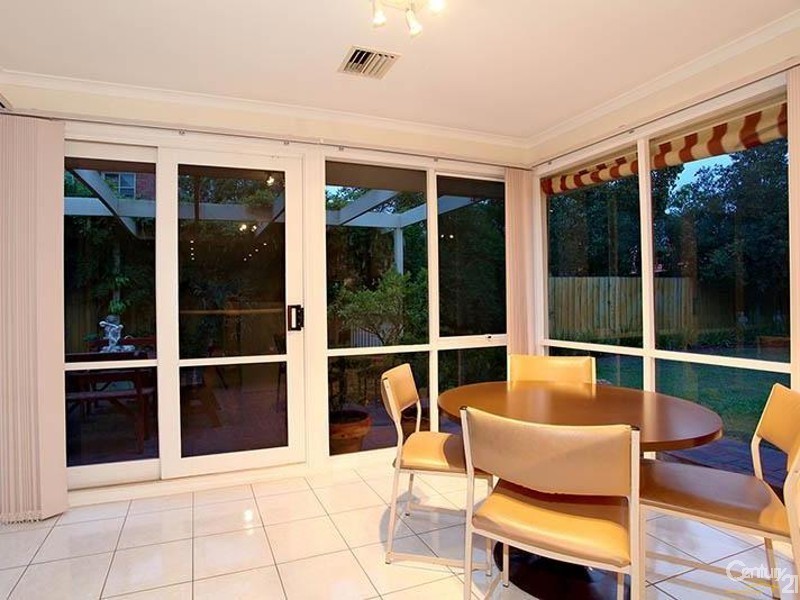 50 Kingston Drive, Dingley Village VIC 3172