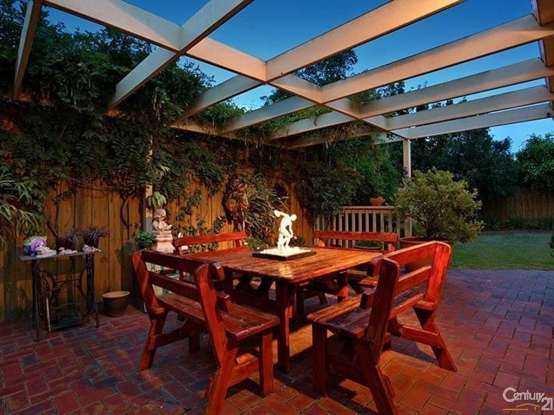 50 Kingston Drive, Dingley Village VIC 3172