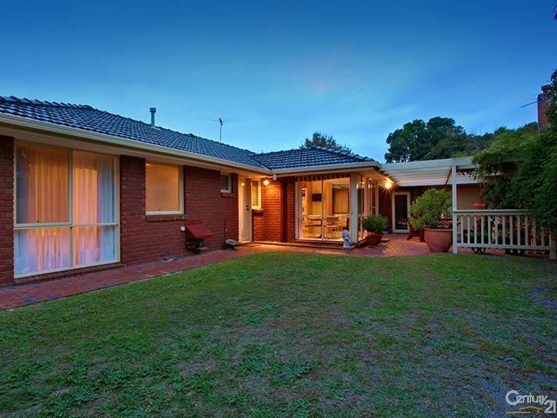 50 Kingston Drive, Dingley Village VIC 3172