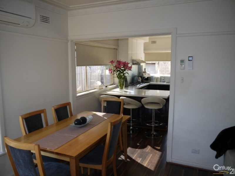 1 Ebden Avenue, Black Rock VIC 3193