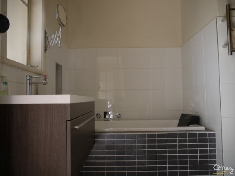 1 Ebden Avenue, Black Rock VIC 3193