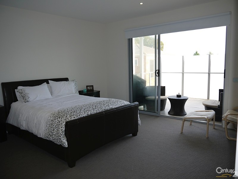 4/4 Beach Road, Beaumaris VIC 3193