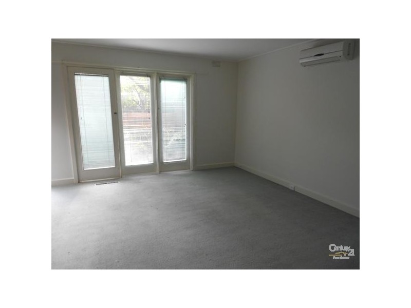 2/120 Tramway Parade, Beaumaris VIC 3193