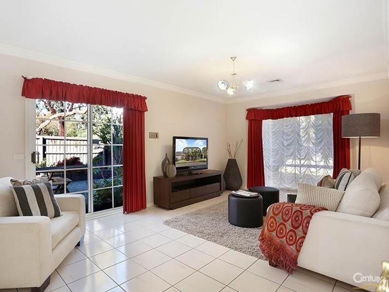 2 Teralba Close, Dingley Village VIC 3172