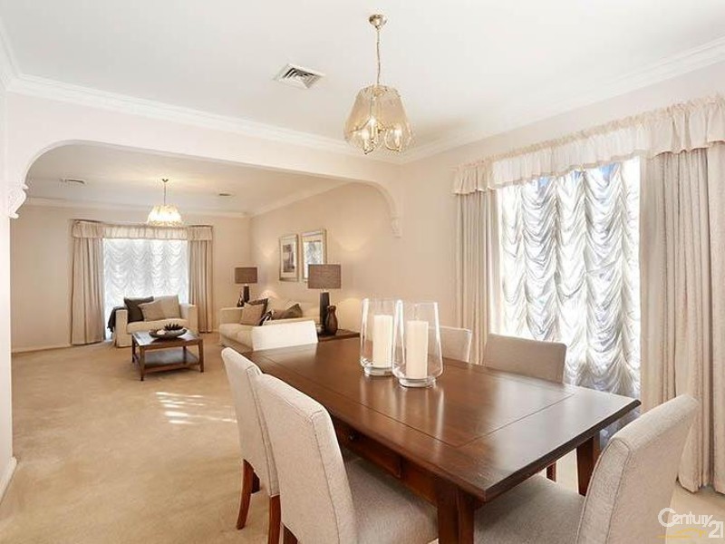 2 Teralba Close, Dingley Village VIC 3172