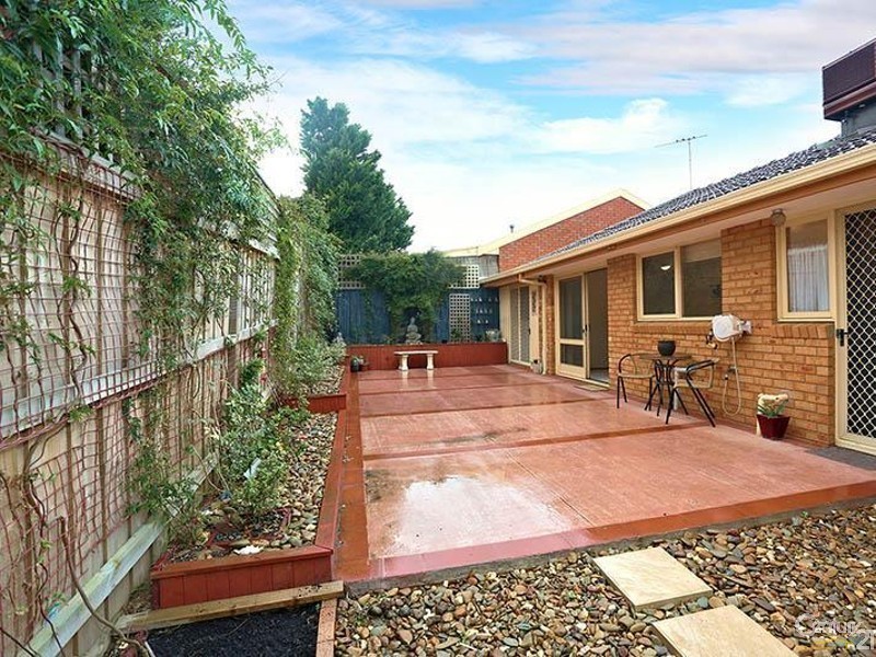 10 Lauren Close, Dingley Village VIC 3172