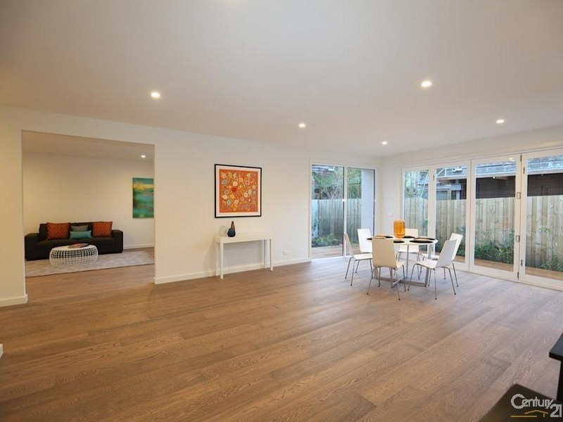 2/15 McGregor Avenue, Black Rock VIC 3193