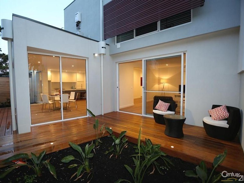 2/15 McGregor Avenue, Black Rock VIC 3193