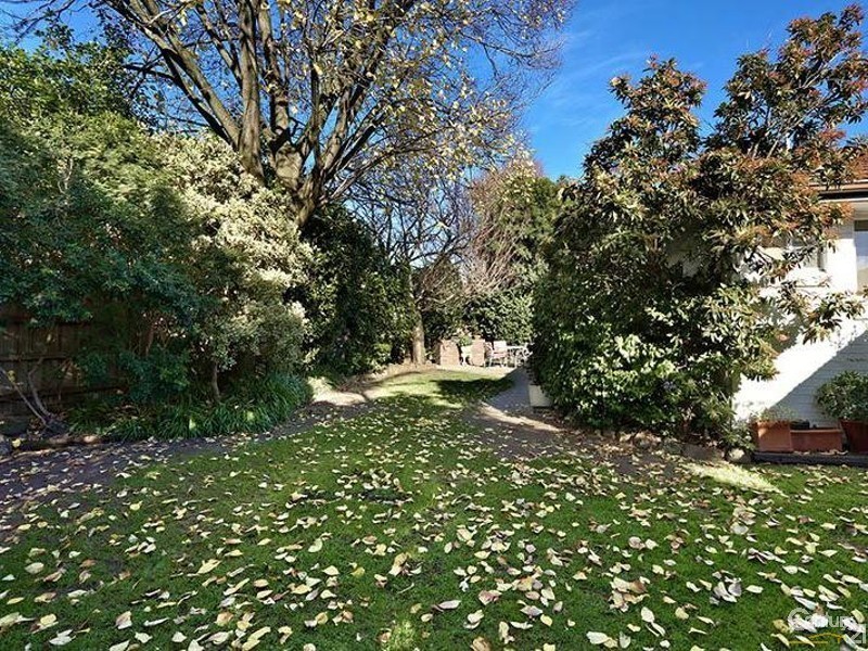 11 Wembley Court, Springvale South VIC 3172