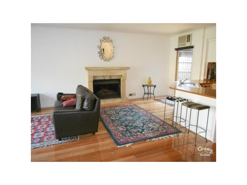 22 Holding Street, Beaumaris VIC 3193