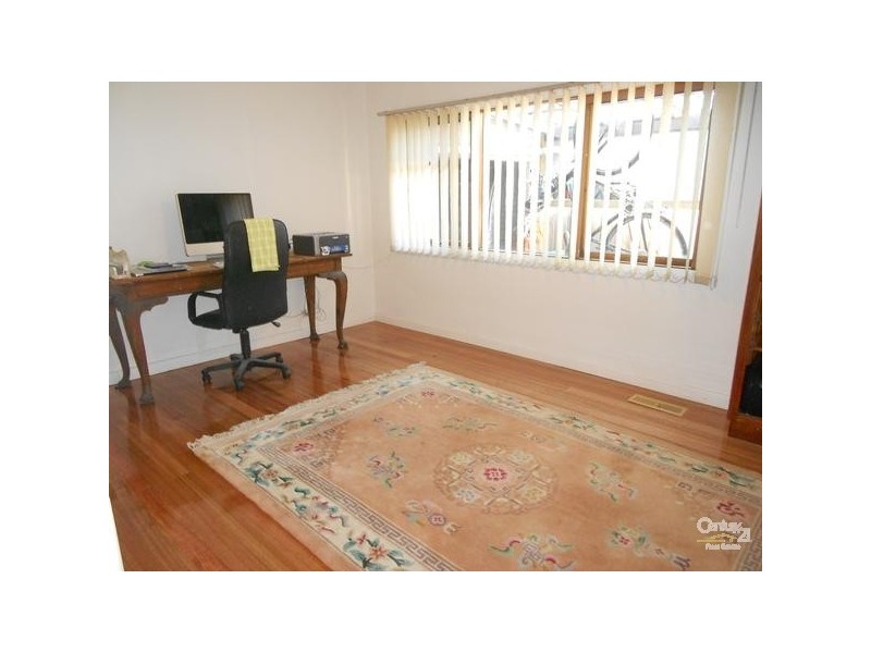 22 Holding Street, Beaumaris VIC 3193