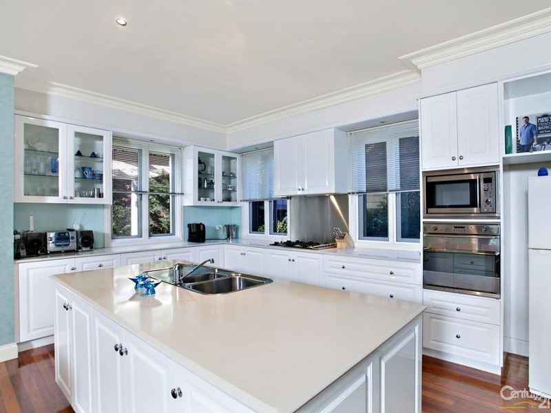 72 Cummins Road, Brighton East VIC 3187