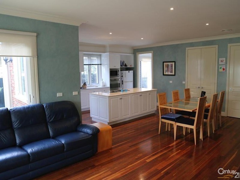 72 Cummins Road, Brighton East VIC 3187