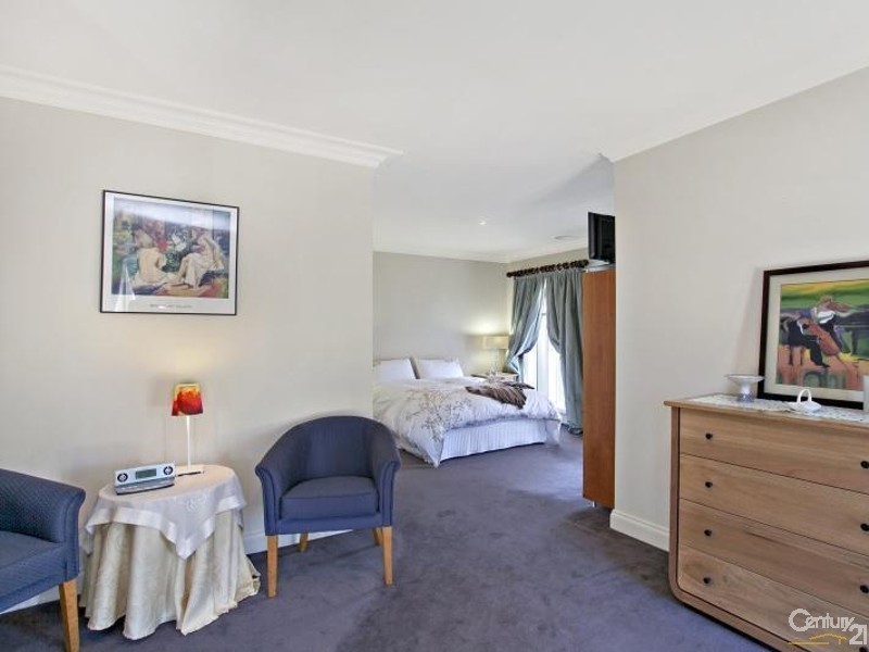 72 Cummins Road, Brighton East VIC 3187