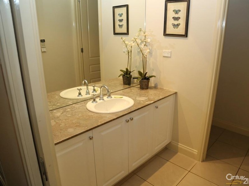 72 Cummins Road, Brighton East VIC 3187