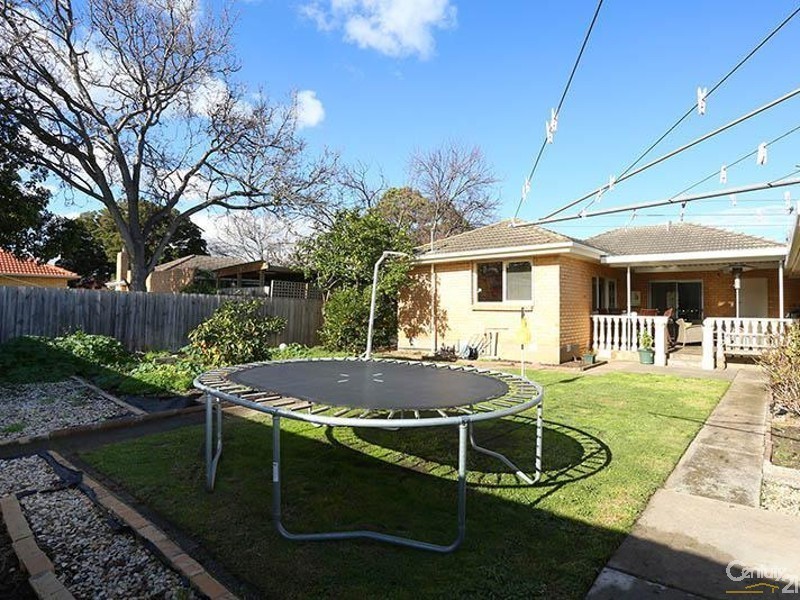 33 Broome Avenue, Mentone VIC 3194