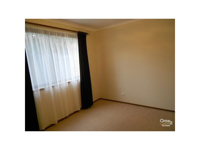 3/4A Campbell Grove, Dingley Village VIC 3172