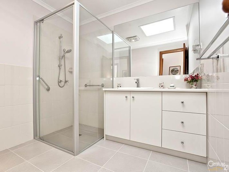 38 / 52-70 Centre Dandenong Rd, Dingley Village VIC 3172