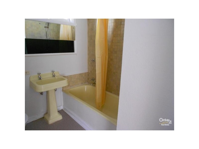 2/1 Peter Avenue, Parkdale VIC 3195