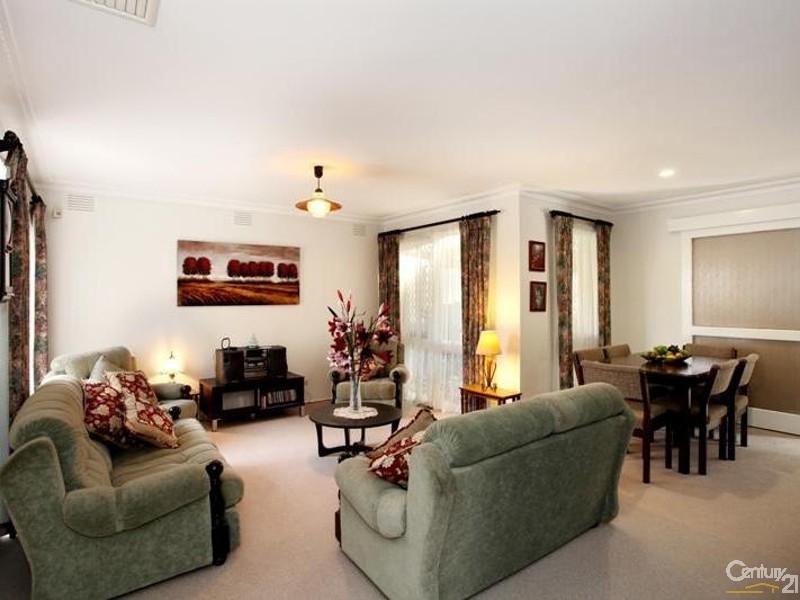 10 Balcombe Place, Dingley Village VIC 3172