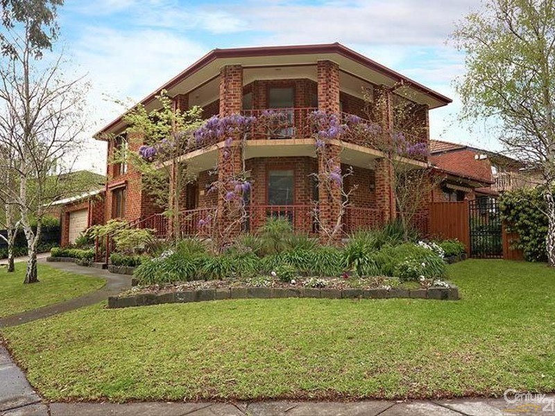 1 Teralba Close, Dingley Village VIC 3172
