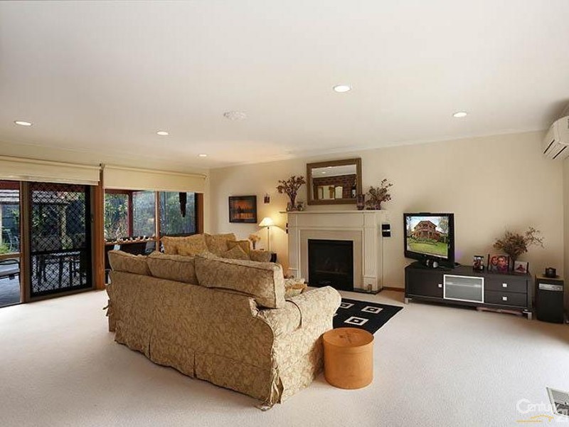 1 Teralba Close, Dingley Village VIC 3172