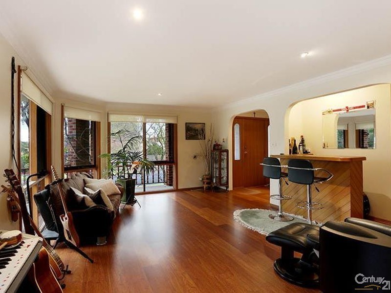 1 Teralba Close, Dingley Village VIC 3172