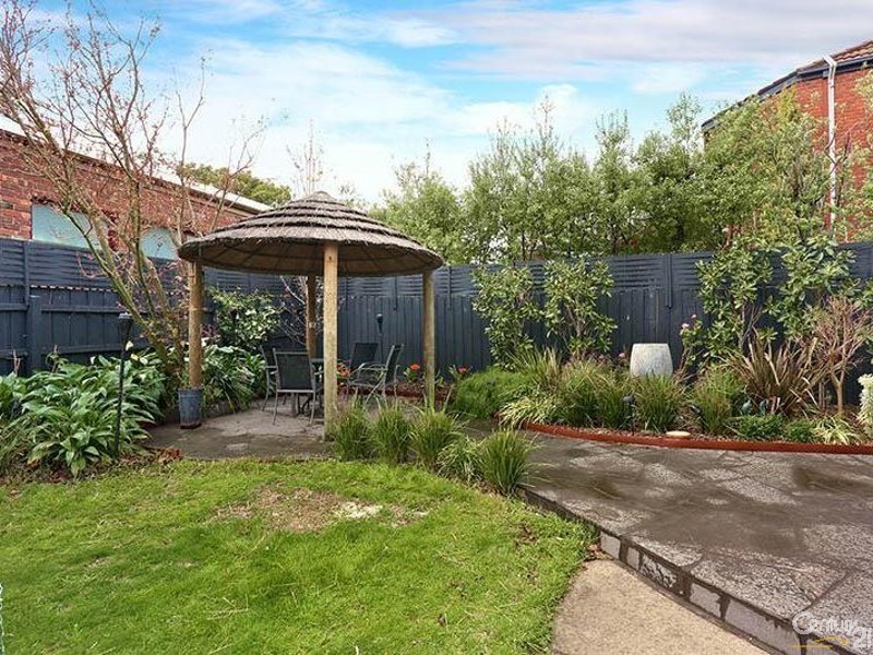 1 Teralba Close, Dingley Village VIC 3172