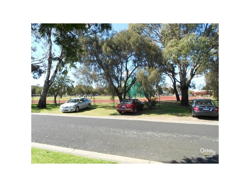 3/1 First Street, Parkdale VIC 3195