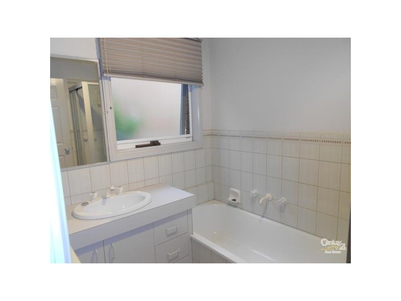 11 Johanna Court, Dingley Village VIC 3172