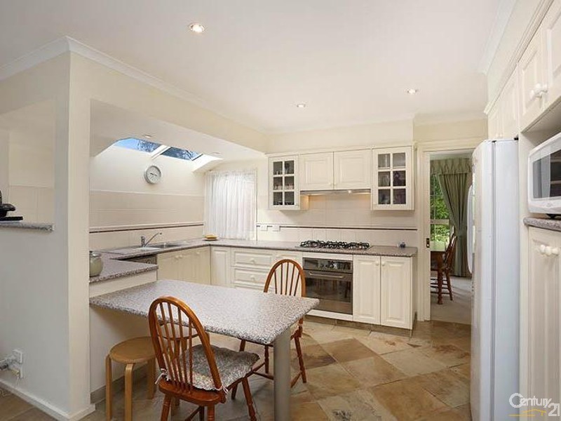 1 Picola Court, Dingley Village VIC 3172