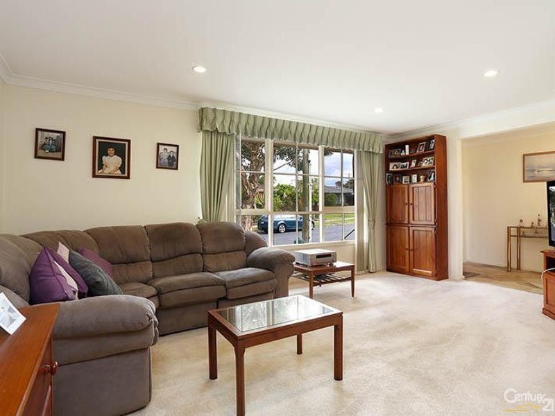 1 Picola Court, Dingley Village VIC 3172
