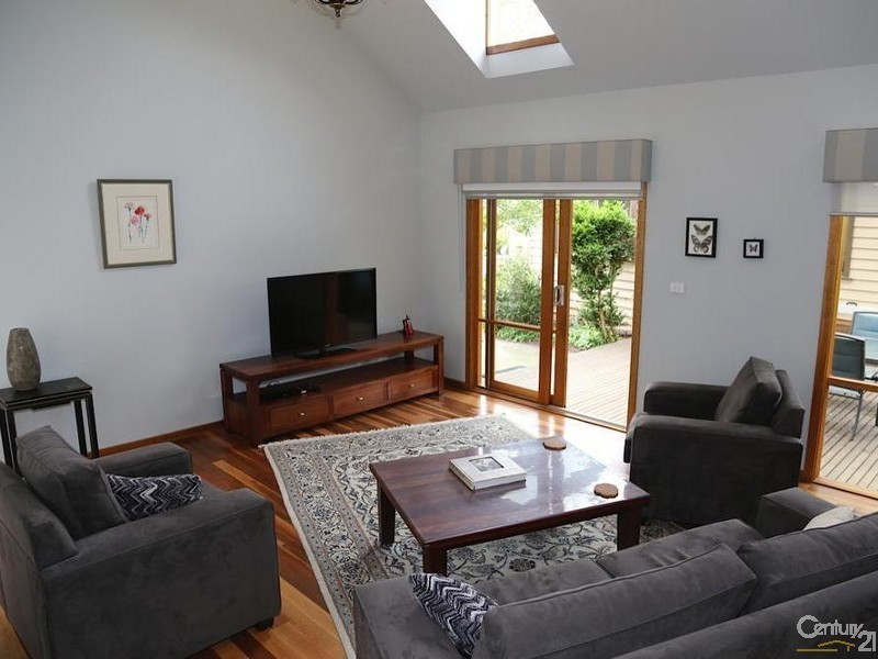 6 Barrett Street, Cheltenham VIC 3192