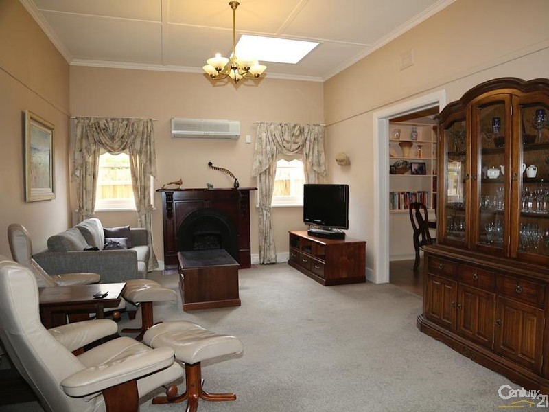 6 Barrett Street, Cheltenham VIC 3192