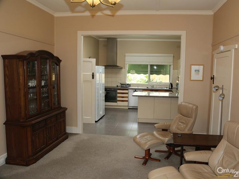 6 Barrett Street, Cheltenham VIC 3192