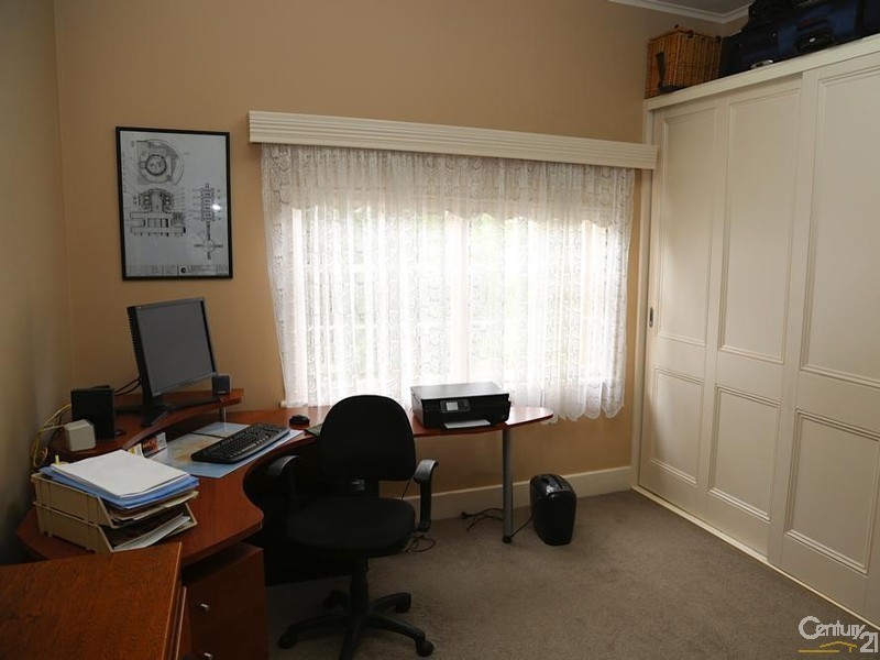 6 Barrett Street, Cheltenham VIC 3192