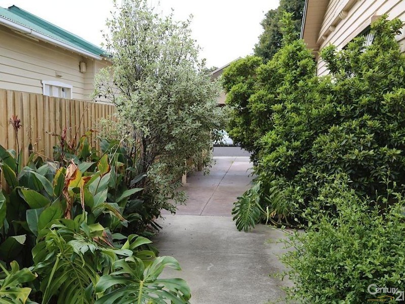 6 Barrett Street, Cheltenham VIC 3192