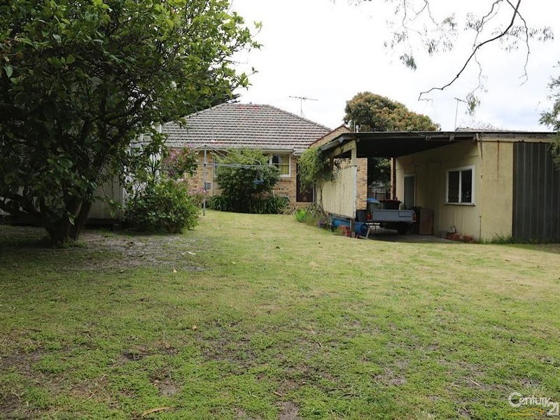 10 Cannes Grove, Beaumaris VIC 3193